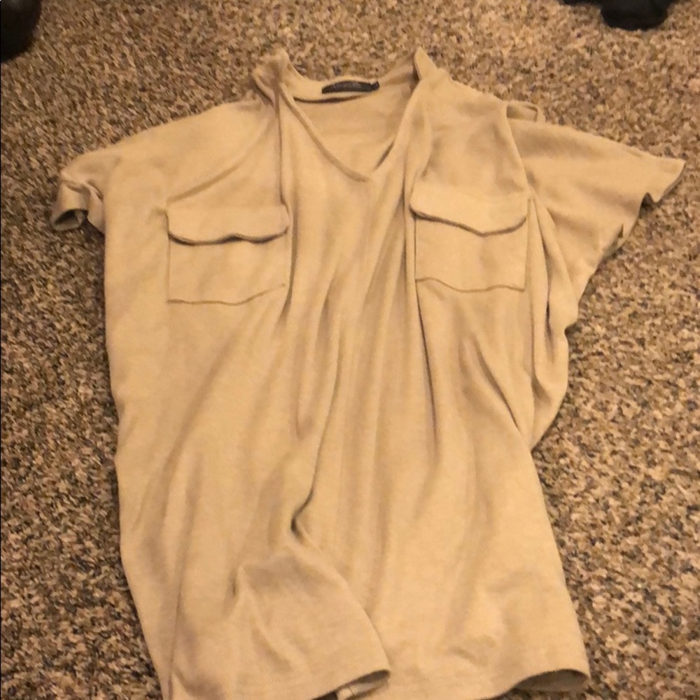 Women’s pocket blouse